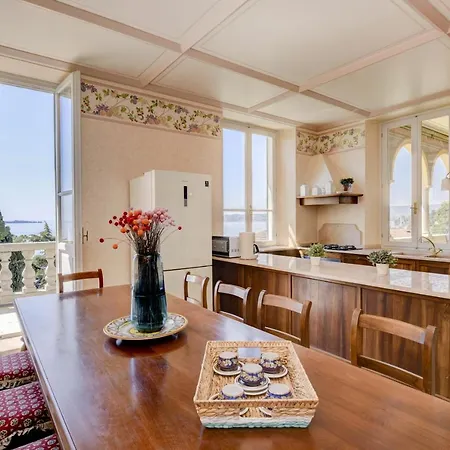 La Romantica - Lussuoso In Con Vista Gardone Riviera